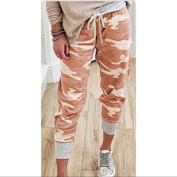 CAMO PRINT KNIT JOGGERS PEACH / ORANGE - Picture 3 of 11